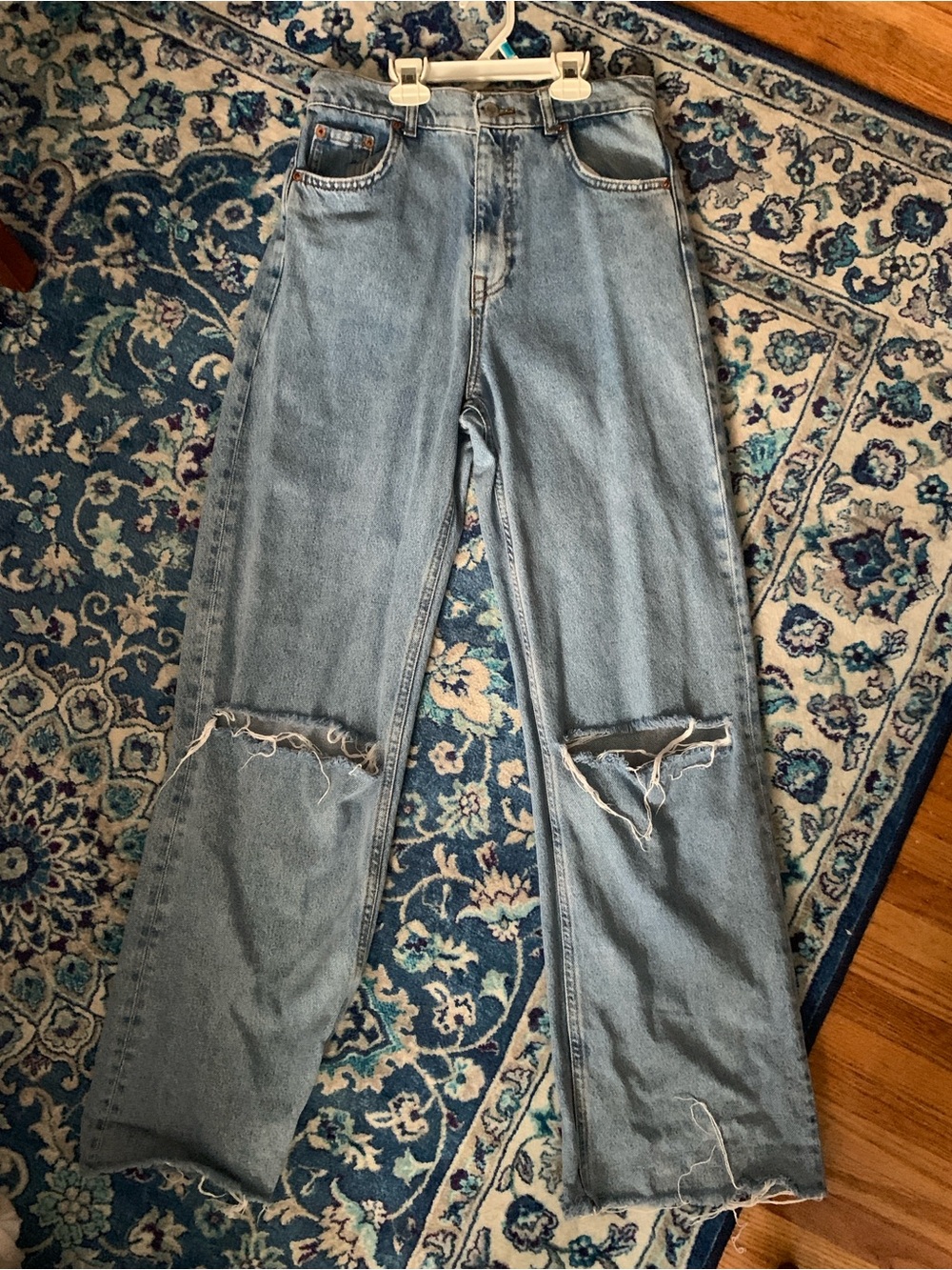 Zara Ripped Knee Wide-Leg Jeans Light Wash